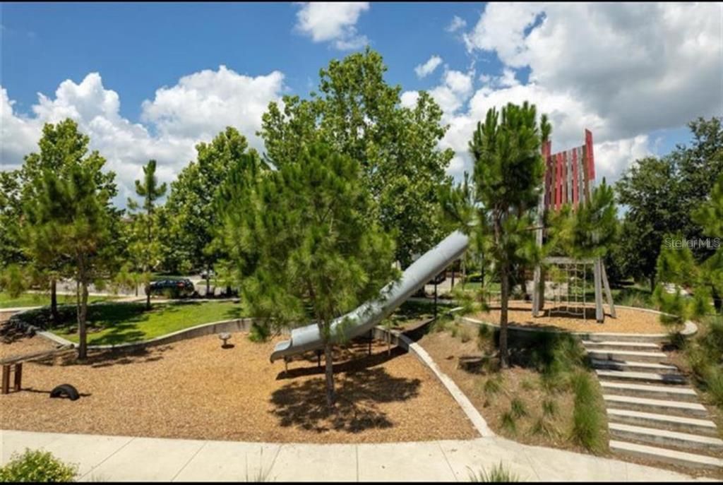 Active With Contract: $999,900 (5 beds, 3 baths, 3343 Square Feet)