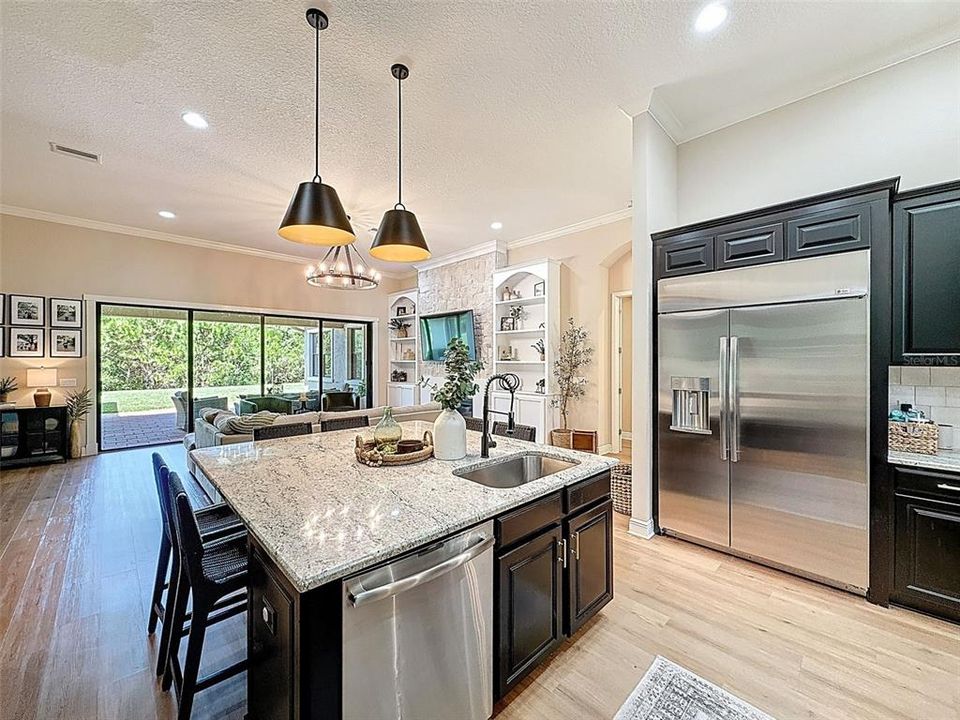 Active With Contract: $999,900 (5 beds, 3 baths, 3343 Square Feet)