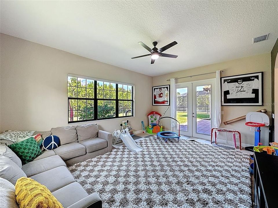 Active With Contract: $999,900 (5 beds, 3 baths, 3343 Square Feet)