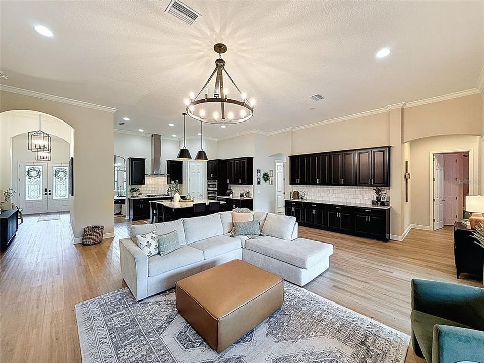 Active With Contract: $999,900 (5 beds, 3 baths, 3343 Square Feet)