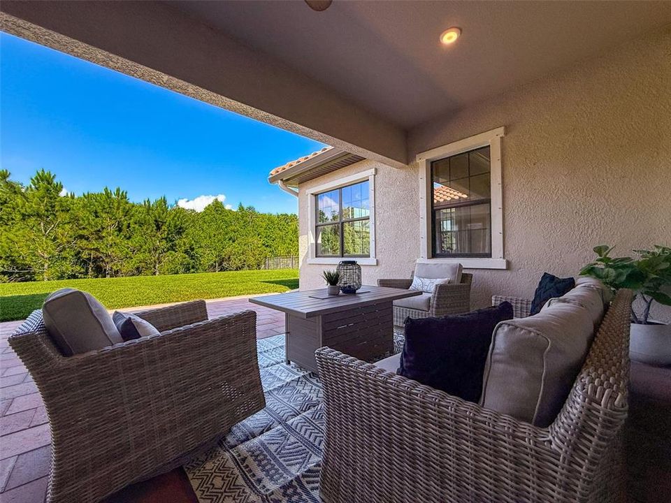 Active With Contract: $999,900 (5 beds, 3 baths, 3343 Square Feet)