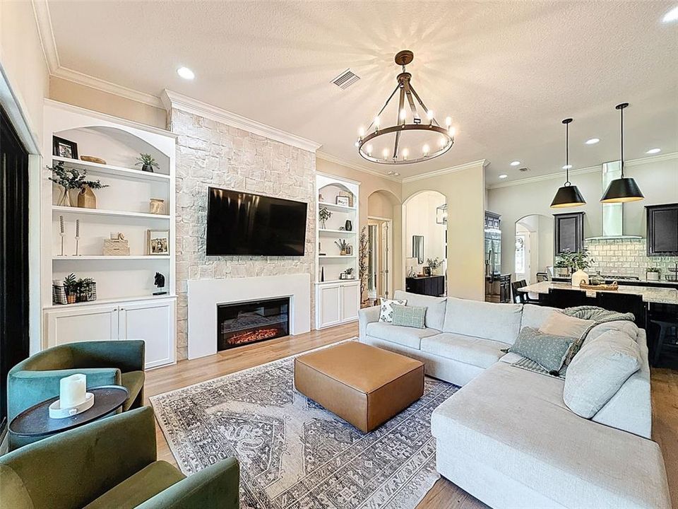 Active With Contract: $999,900 (5 beds, 3 baths, 3343 Square Feet)