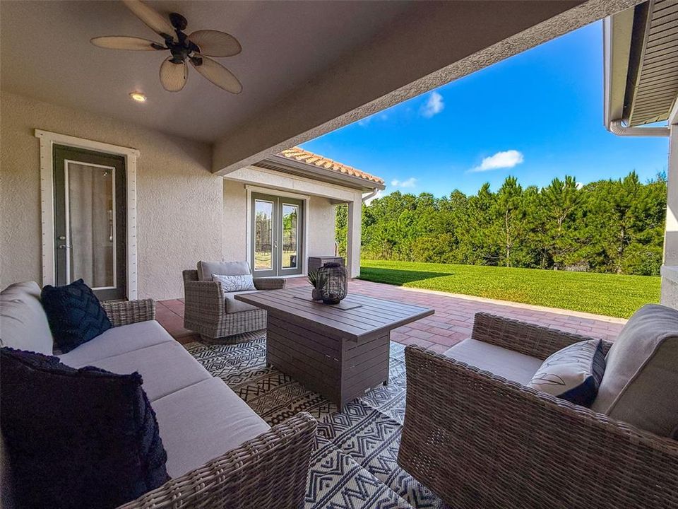 Active With Contract: $999,900 (5 beds, 3 baths, 3343 Square Feet)