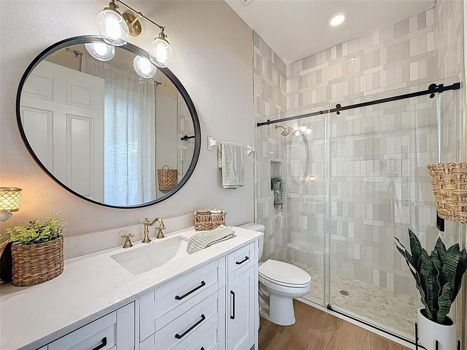 Active With Contract: $999,900 (5 beds, 3 baths, 3343 Square Feet)