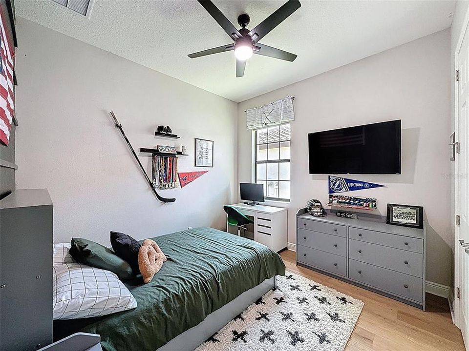 Active With Contract: $999,900 (5 beds, 3 baths, 3343 Square Feet)