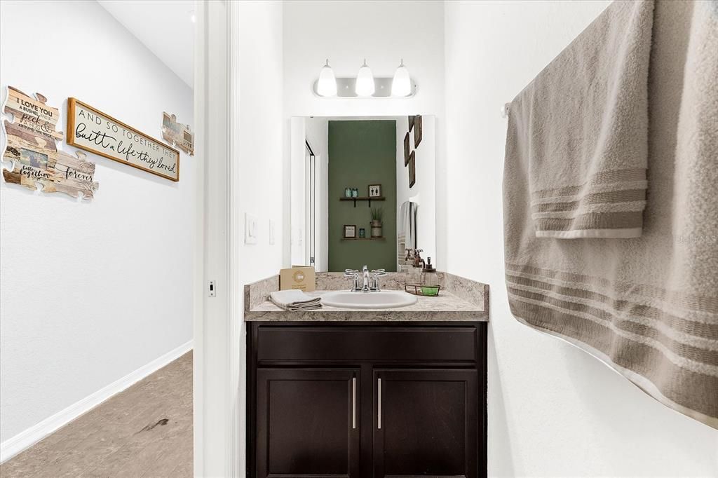 На продажу: $312,000 (3 спален, 2 ванн, 1758 Квадратных фут)