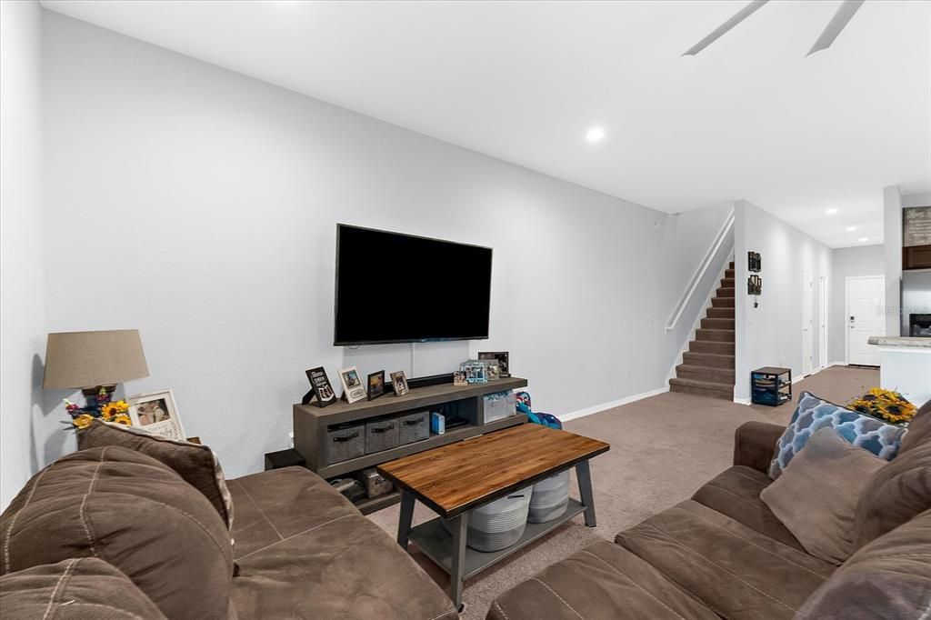 На продажу: $312,000 (3 спален, 2 ванн, 1758 Квадратных фут)