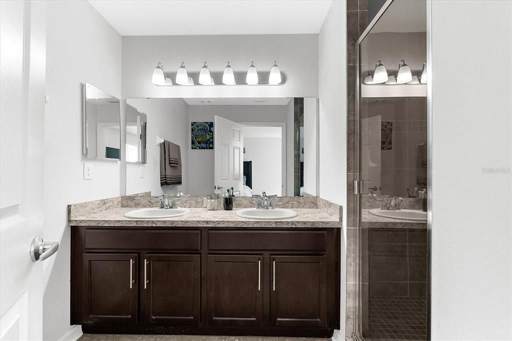 На продажу: $312,000 (3 спален, 2 ванн, 1758 Квадратных фут)