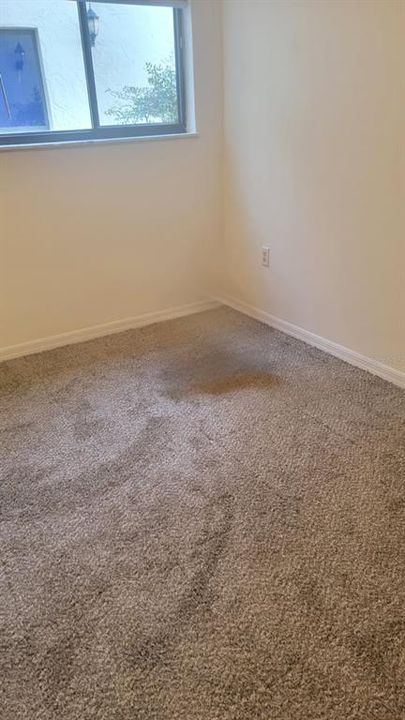 For Sale: $195,000 (2 beds, 2 baths, 1049 Square Feet)