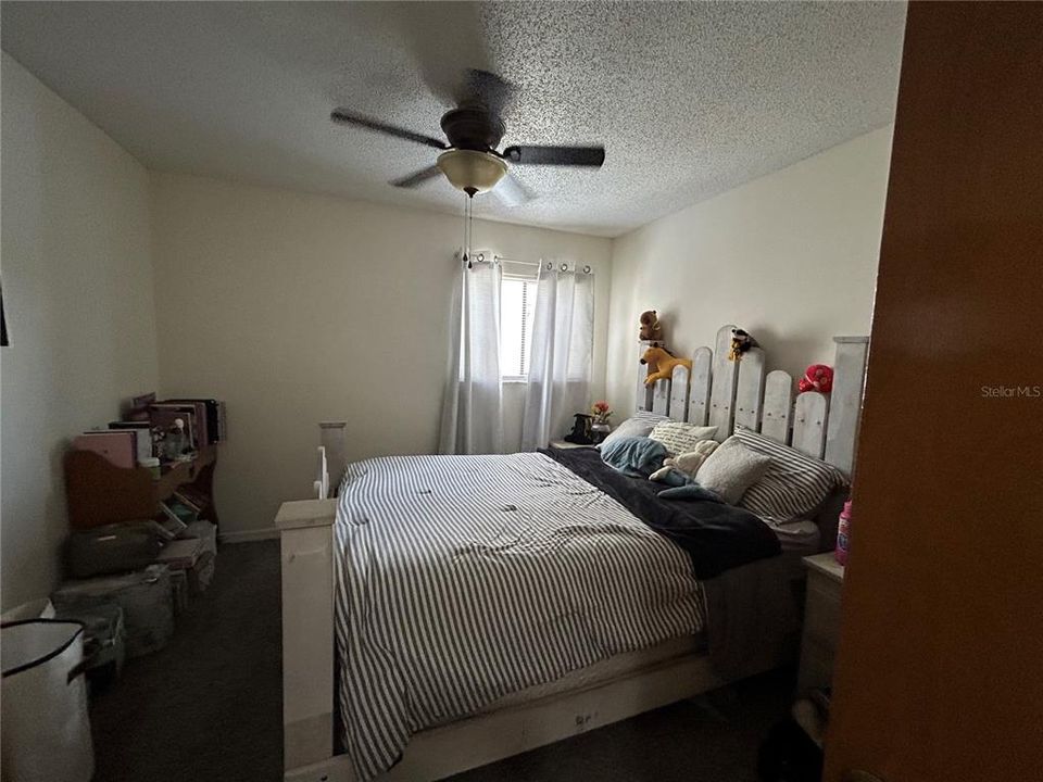 For Sale: $195,000 (2 beds, 2 baths, 1049 Square Feet)