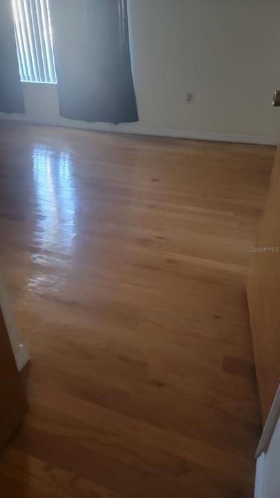 For Sale: $195,000 (2 beds, 2 baths, 1049 Square Feet)