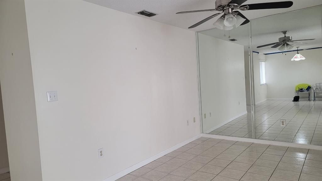 For Sale: $195,000 (2 beds, 2 baths, 1049 Square Feet)