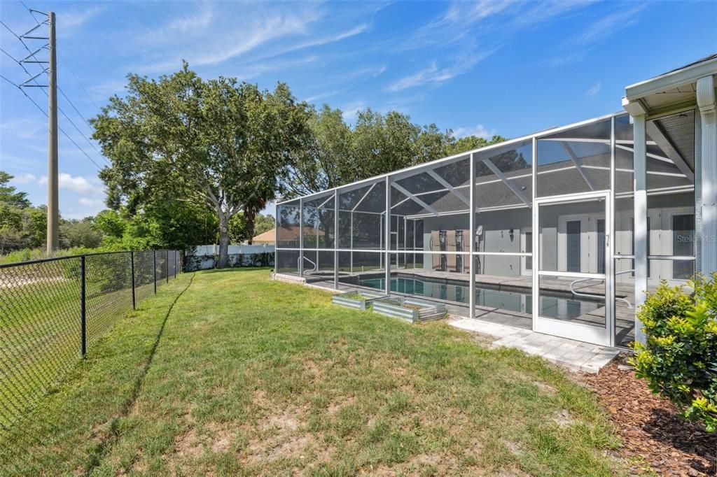 Active With Contract: $525,000 (4 beds, 2 baths, 2949 Square Feet)