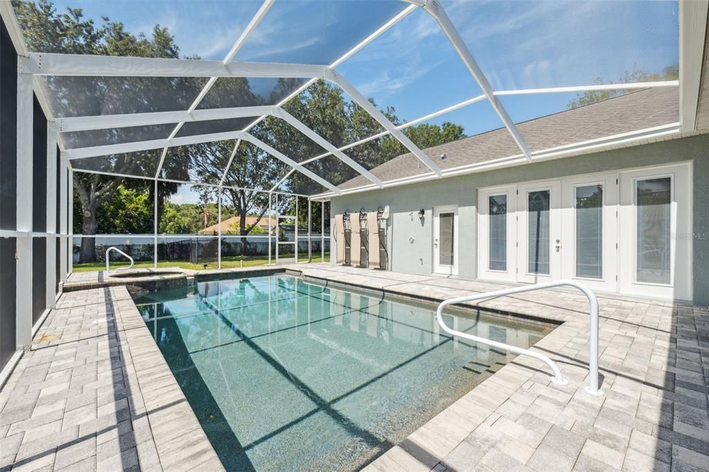 Active With Contract: $525,000 (4 beds, 2 baths, 2949 Square Feet)