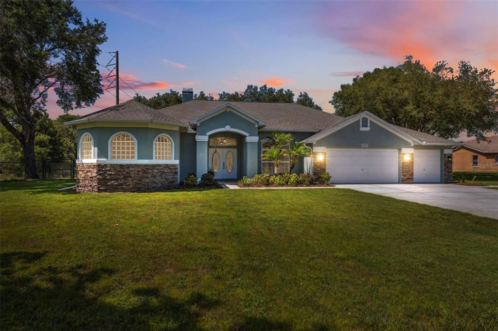 Active With Contract: $525,000 (4 beds, 2 baths, 2949 Square Feet)