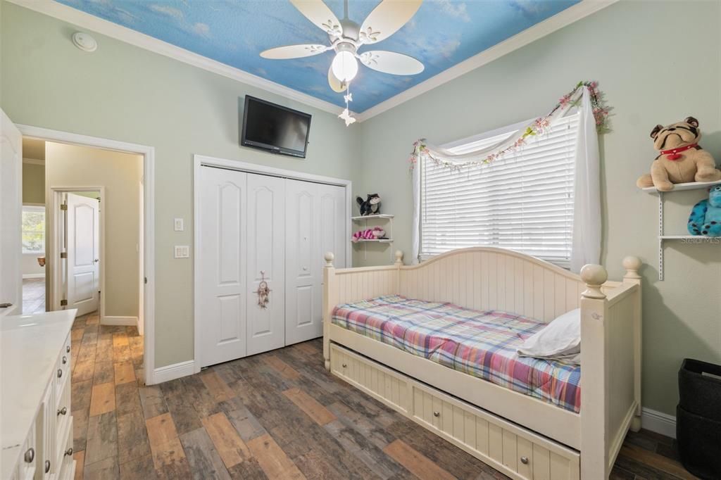 Active With Contract: $525,000 (4 beds, 2 baths, 2949 Square Feet)