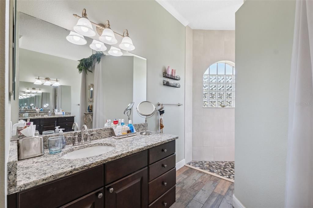 Active With Contract: $525,000 (4 beds, 2 baths, 2949 Square Feet)