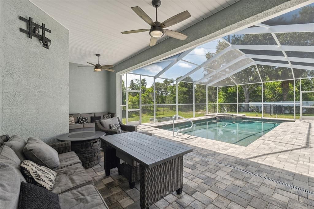 Active With Contract: $525,000 (4 beds, 2 baths, 2949 Square Feet)