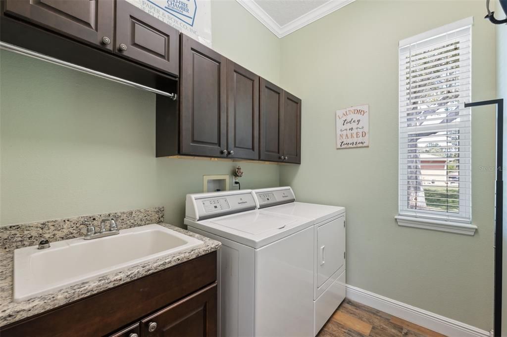 Active With Contract: $525,000 (4 beds, 2 baths, 2949 Square Feet)