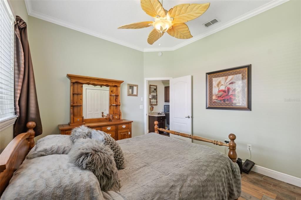 Active With Contract: $525,000 (4 beds, 2 baths, 2949 Square Feet)