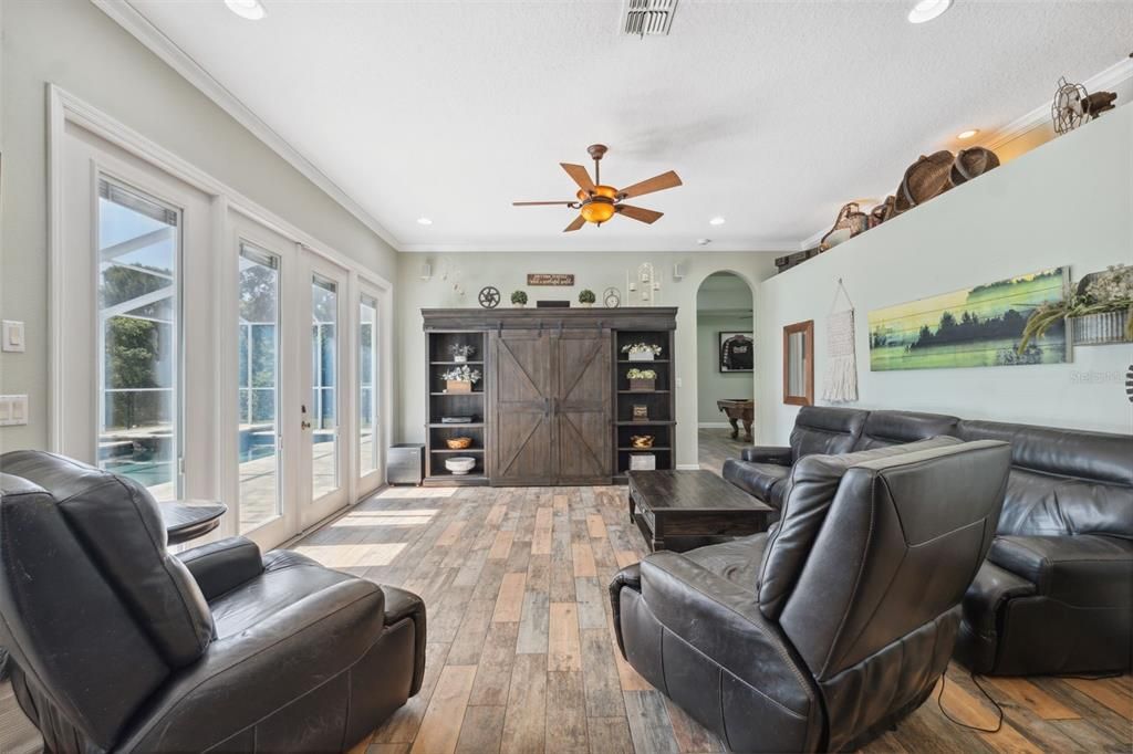 Active With Contract: $525,000 (4 beds, 2 baths, 2949 Square Feet)