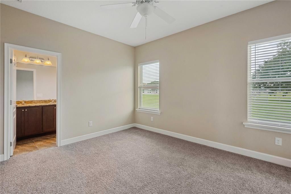 На продажу: $305,000 (3 спален, 2 ванн, 1299 Квадратных фут)