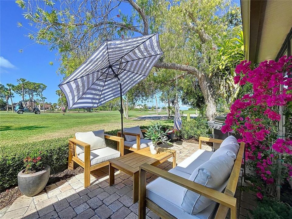 Под контрактом: $2,950 (3 спален, 2 ванн, 2299 Квадратных фут)