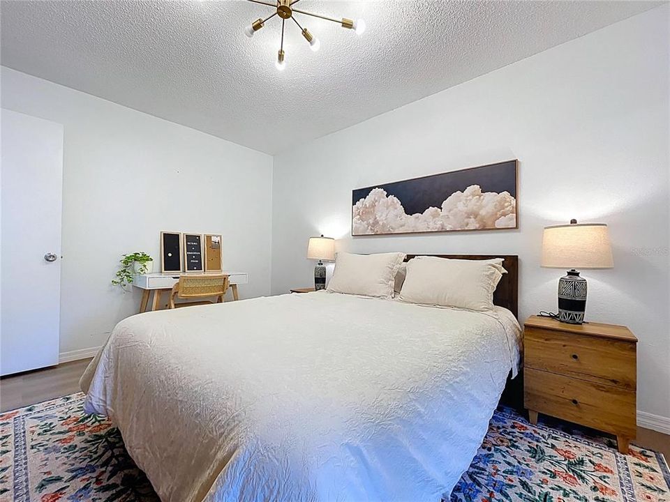 Под контрактом: $2,950 (3 спален, 2 ванн, 2299 Квадратных фут)