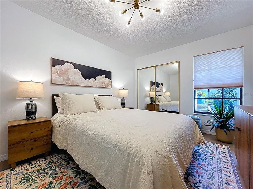 Под контрактом: $2,950 (3 спален, 2 ванн, 2299 Квадратных фут)