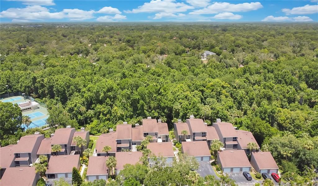 Под контрактом: $155,000 (1 спален, 1 ванн, 963 Квадратных фут)