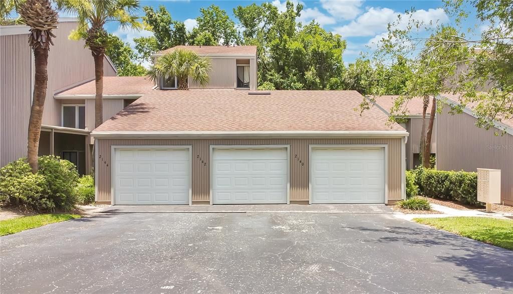 Под контрактом: $155,000 (1 спален, 1 ванн, 963 Квадратных фут)