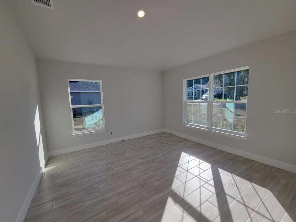 Active With Contract: $447,350 (4 beds, 3 baths, 2508 Square Feet)