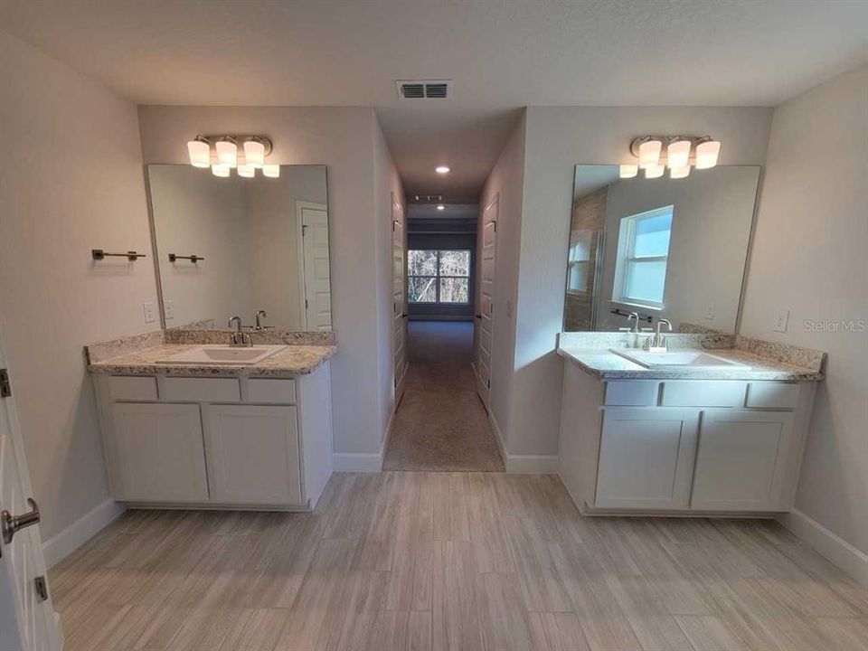 Active With Contract: $447,350 (4 beds, 3 baths, 2508 Square Feet)