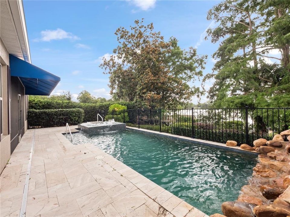 En Venta: $1,295,000 (4 camas, 3 baños, 3153 Pies cuadrados)