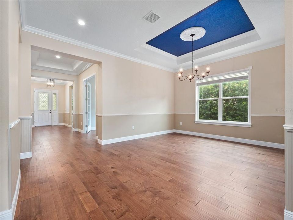 En Venta: $1,295,000 (4 camas, 3 baños, 3153 Pies cuadrados)