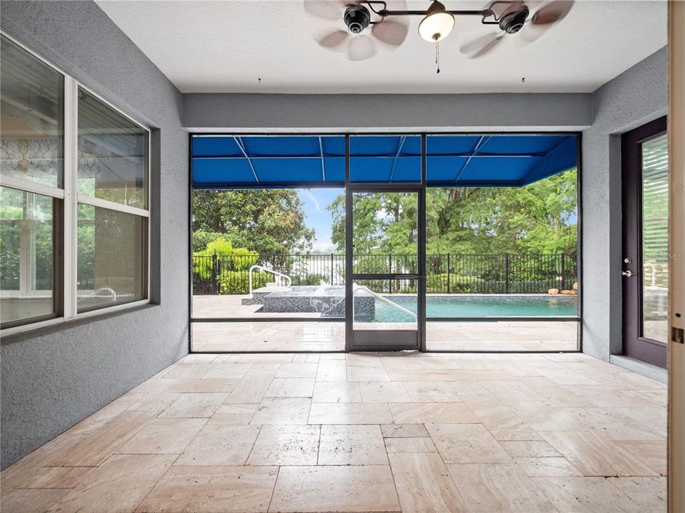 En Venta: $1,295,000 (4 camas, 3 baños, 3153 Pies cuadrados)