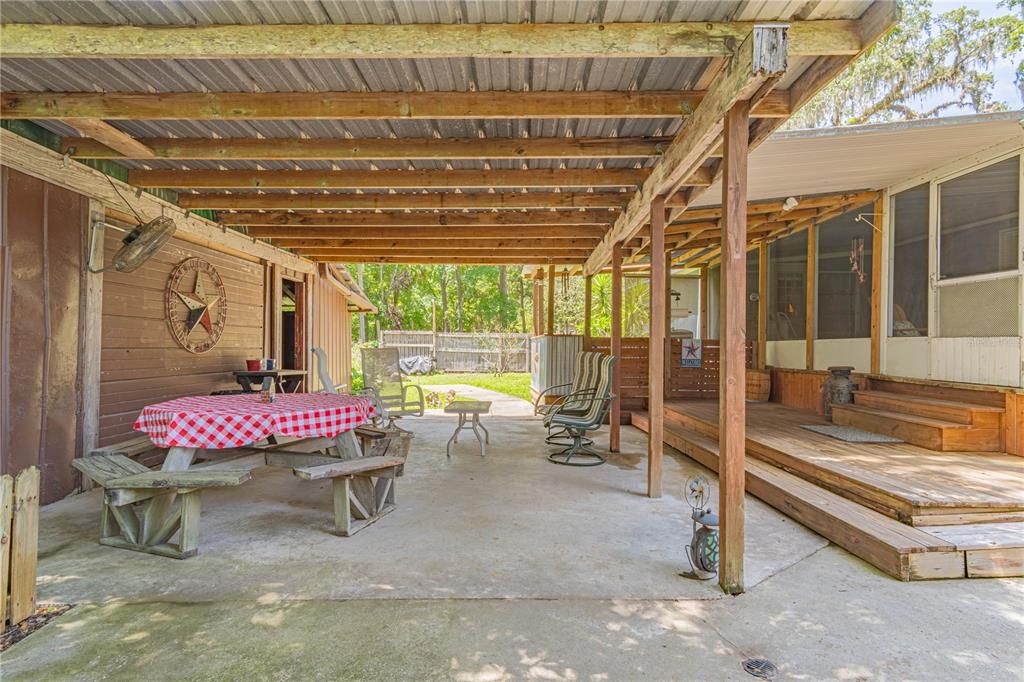 На продажу: $359,900 (3 спален, 2 ванн, 1352 Квадратных фут)