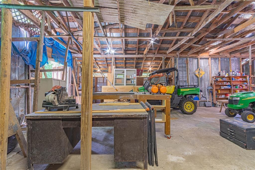 На продажу: $359,900 (3 спален, 2 ванн, 1352 Квадратных фут)