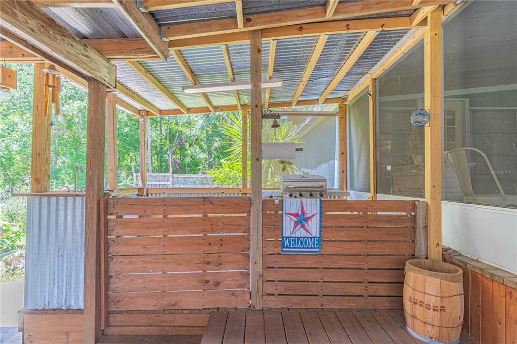 На продажу: $359,900 (3 спален, 2 ванн, 1352 Квадратных фут)