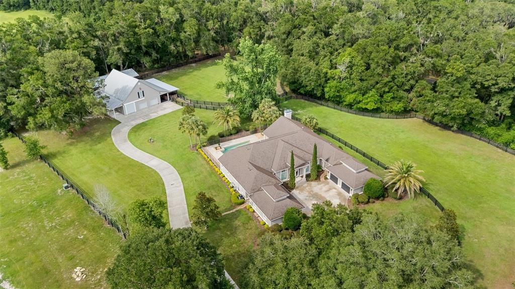 Activo con contrato: $1,299,000 (4 camas, 3 baños, 4194 Pies cuadrados)