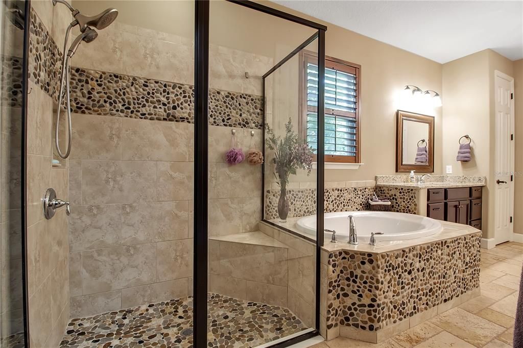 For Sale: $1,259,000 (5 beds, 3 baths, 4331 Square Feet)