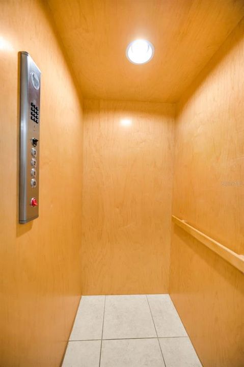 待售: $305,000 (3 贝兹, 3 浴室, 1612 平方英尺)