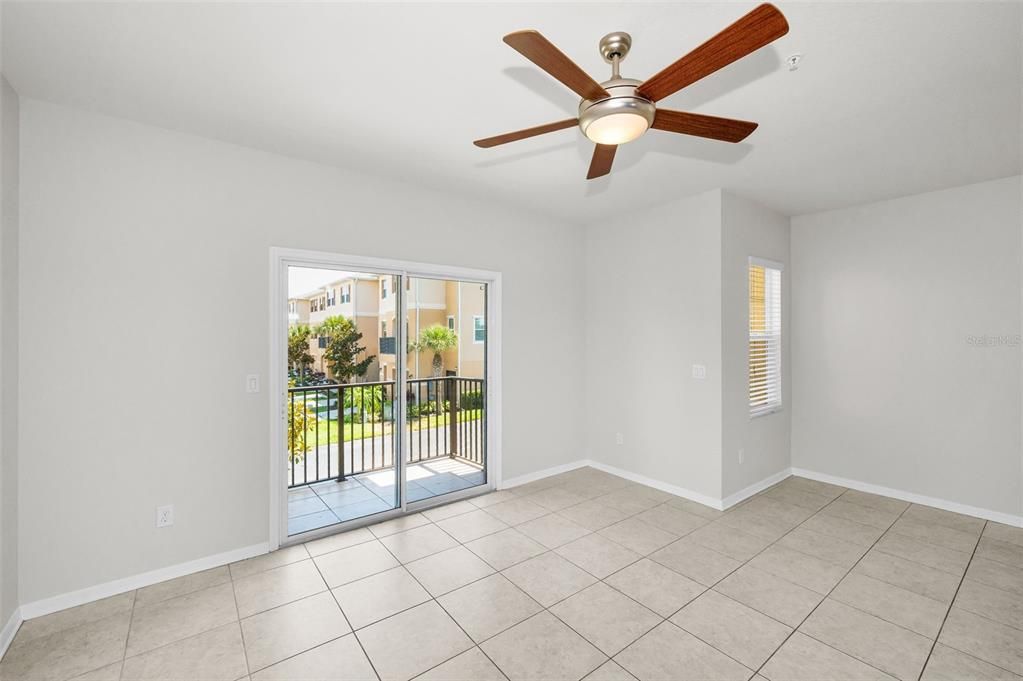 待售: $305,000 (3 贝兹, 3 浴室, 1612 平方英尺)