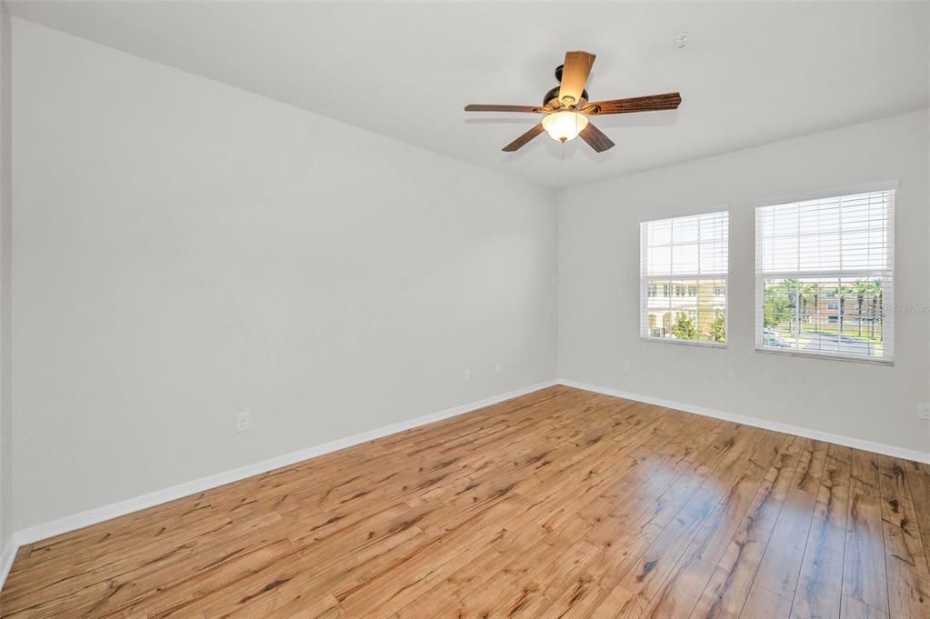 待售: $305,000 (3 贝兹, 3 浴室, 1612 平方英尺)