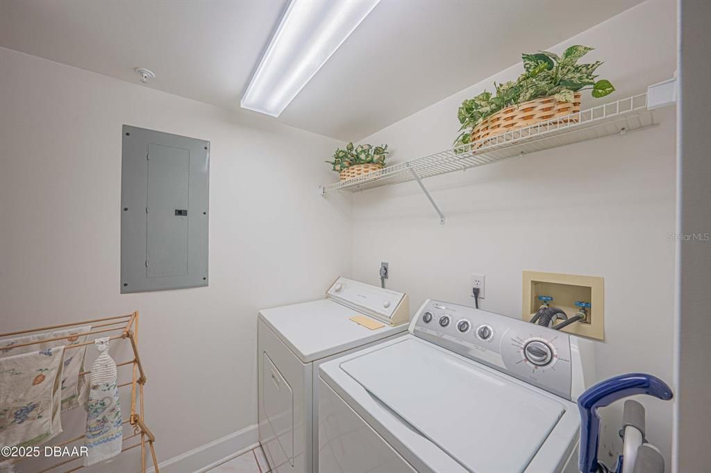 待售: $599,000 (3 贝兹, 3 浴室, 1837 平方英尺)