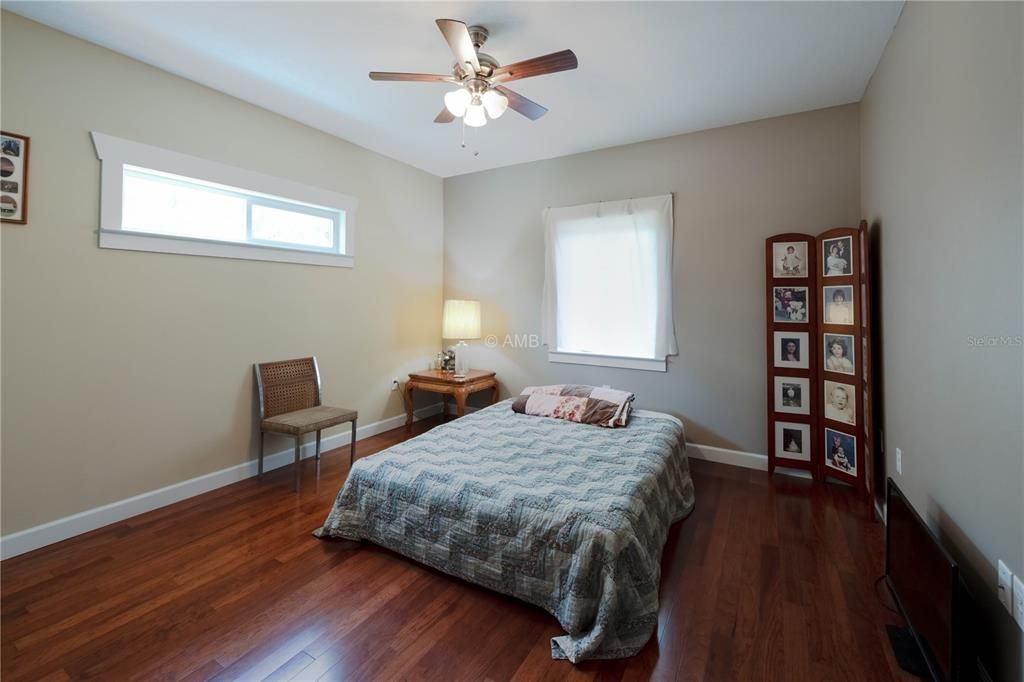 For Sale: $520,000 (3 beds, 2 baths, 1683 Square Feet)