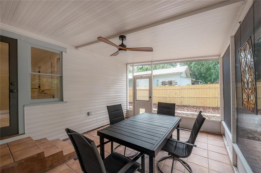 Active With Contract: $495,000 (3 beds, 2 baths, 1202 Square Feet)