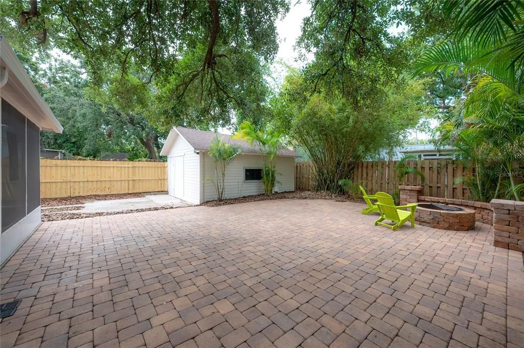 Active With Contract: $495,000 (3 beds, 2 baths, 1202 Square Feet)