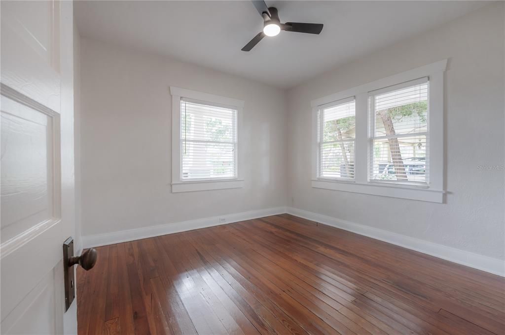 Active With Contract: $495,000 (3 beds, 2 baths, 1202 Square Feet)