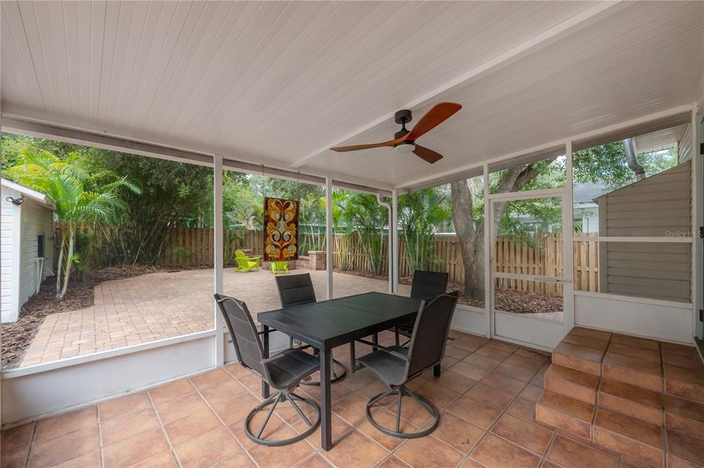 Active With Contract: $495,000 (3 beds, 2 baths, 1202 Square Feet)